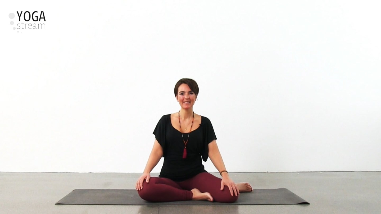 Intro til Mediyoga for det kvindelige hormonsystem